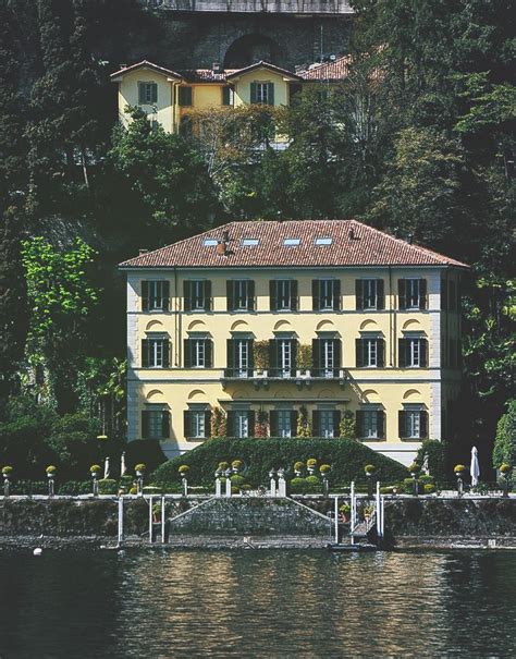 tomba gianni versace moltrasio|The collection of Gianni Versace's Lake Como, Villa Fontanelle .